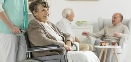 Kiedy zdecydować się na dom opieki dla seniora?